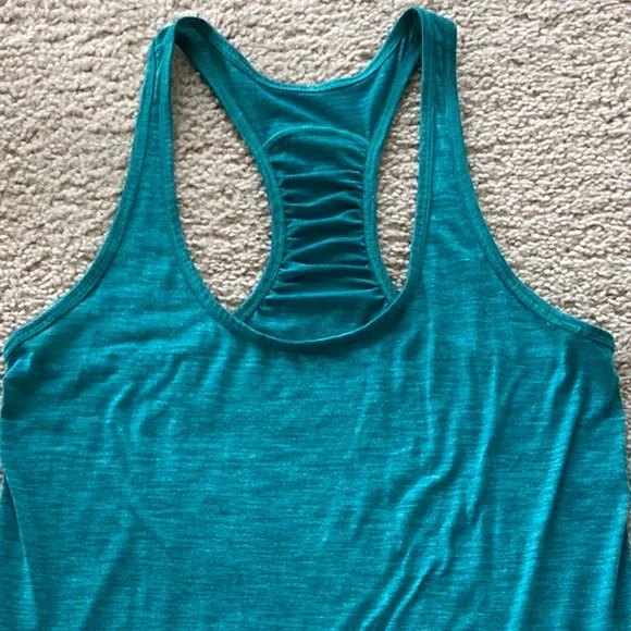 Lululemon Athletica Tank - Picture 2 of 6